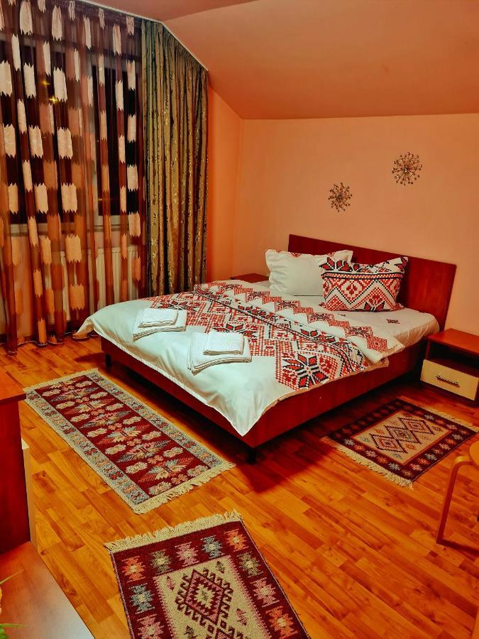 Hotel Pensiunea Sanziana Oradea Exterior foto